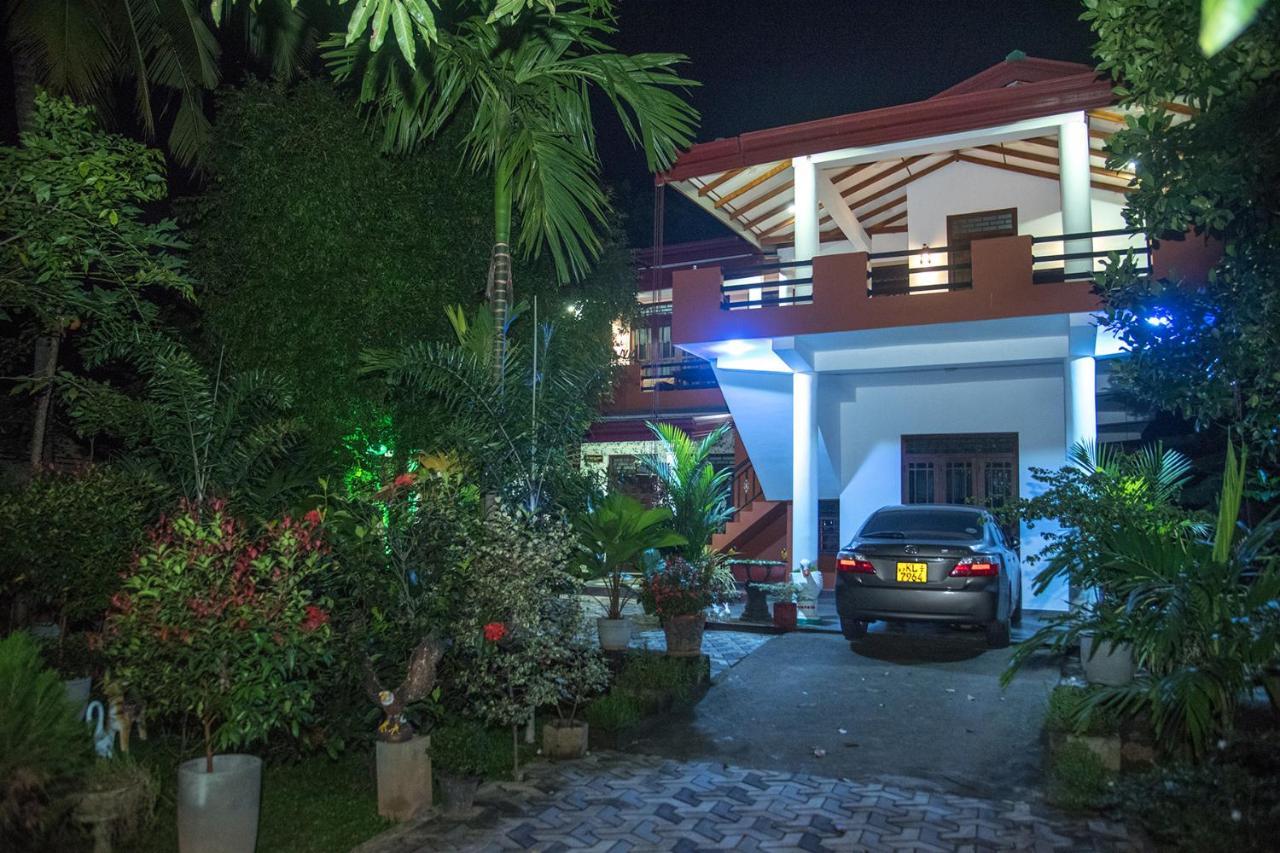 Sadee'S Place Dambulla Exterior foto